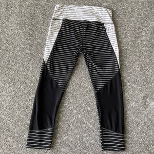 Athleta Sonar Capri Leggings